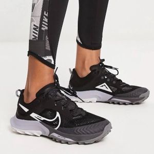 Nike Air Zoom Terra Kiger 8 womens Trail Running Shoes Black 7.5